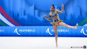 aa q more shubhashree ind sfe09553 copia simone ferraro ph